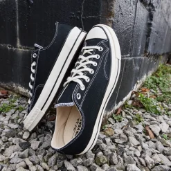 Converse Chuck 70 Lo Sneaker - Black / Parchment