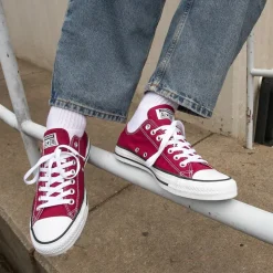 Converse Chuck Taylor All Star Low-Top Sneaker - Maroon