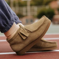 Mens Clarks Wallabee EVO Chukka Boot - Dark Sand