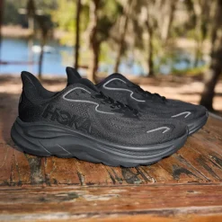 Mens HOKA Clifton 10 Athletic Shoe - Black / Black