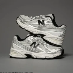 New Balance 740 Athletic Shoe - Big Kid - White / Silver Metallic / Black