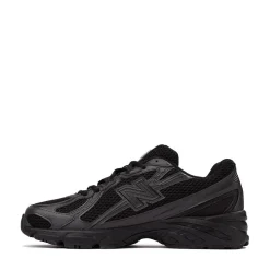 New Balance 740 Athletic Shoe - Black / Black