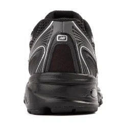 New Balance 740 Athletic Shoe - Black / Silver Metallic