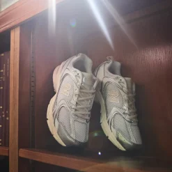 New Balance 530 Athletic Shoe - Silver Metallic / Linen
