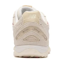 New Balance 204L Athletic Shoe - Sea Salt / Bone