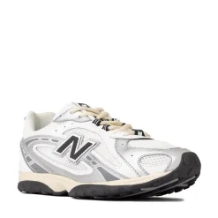 New Balance 204L Athletic Shoe - Silver Metallic / Black
