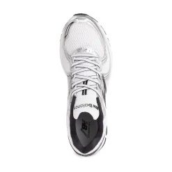 New Balance 860v2 Athletic Shoe - White / Black / Silver Metallic