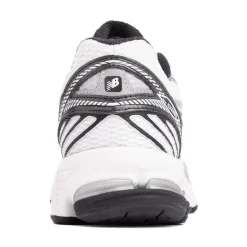 New Balance 860v2 Athletic Shoe - White / Black / Silver Metallic