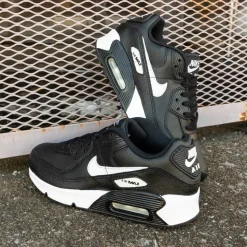 Nike Air Max 90 LTR - Big Kid - Black / Black / White
