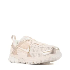 Nike Vomero 5 Athletic Shoe - Big Kid - Chalk / Sail / Chalk