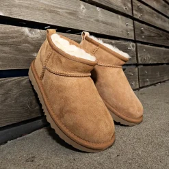 UGG® Classic Ultra Mini Boot - Little Kid / Big Kid - Chestnut