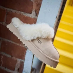 UGG® Disquette Platform Clog - Little Kid / Big Kid - Sand