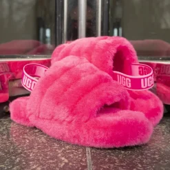 UGG® Fluff Yeah Slide - Little Kid / Big Kid - Deep Coral