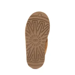 UGG® Neumel II Chukka Boot - Little Kid / Big Kid - Chestnut