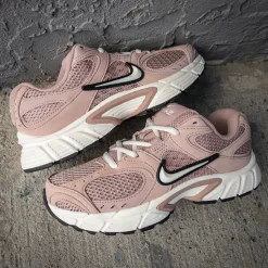 Womens Nike V5 RNR Athletic Shoe - Particle Pink / Black / Black / Pale Ivory