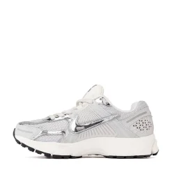 Womens Nike Zoom Vomero 5 Athletic Shoe - Photon Dust / Gridiron / Sail / Chrome