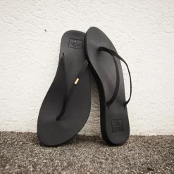 Womens Reef Cushion Slim Sandal - Black